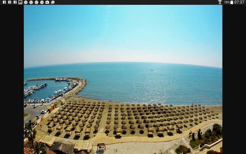 Panikos Beach Apartment I Larnaca Eksteriør billede